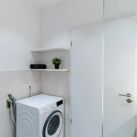 Handmade I Modern I Luxury I Kitchen I Home Office I Parkplatz Хольцгерлинген Экстерьер фото