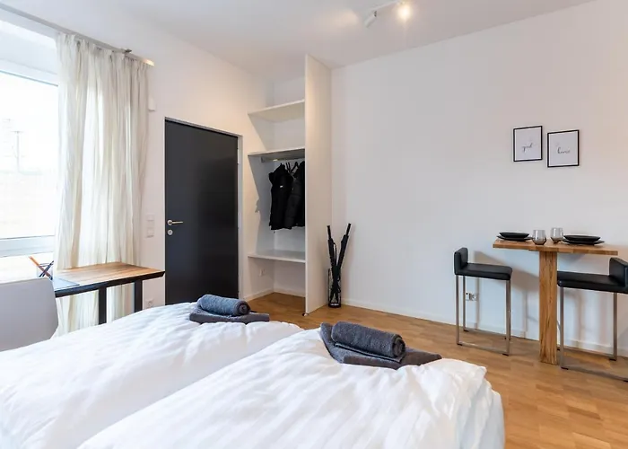 Handmade I Modern I Luxury I Kitchen I Home Office I Parkplatz