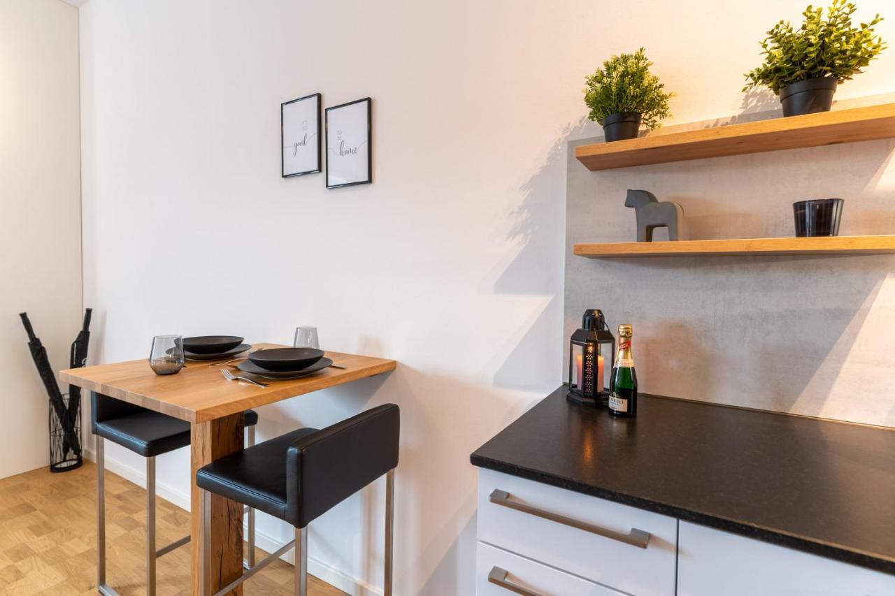 Handmade I Modern I Luxury I Kitchen I Office I Parkplatz Apartment *